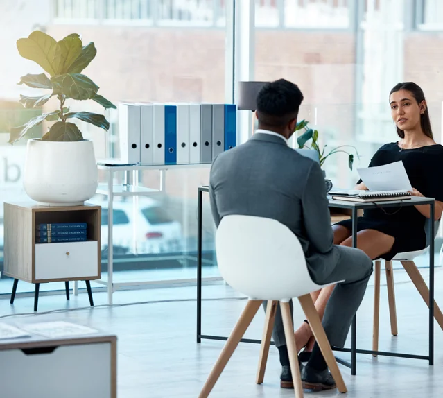Crise de la confiance au travail : comment améliorer la relation employeur-salarié ?