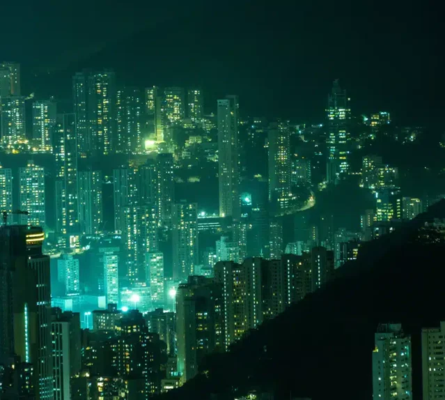 city scape showing wireless communicatio